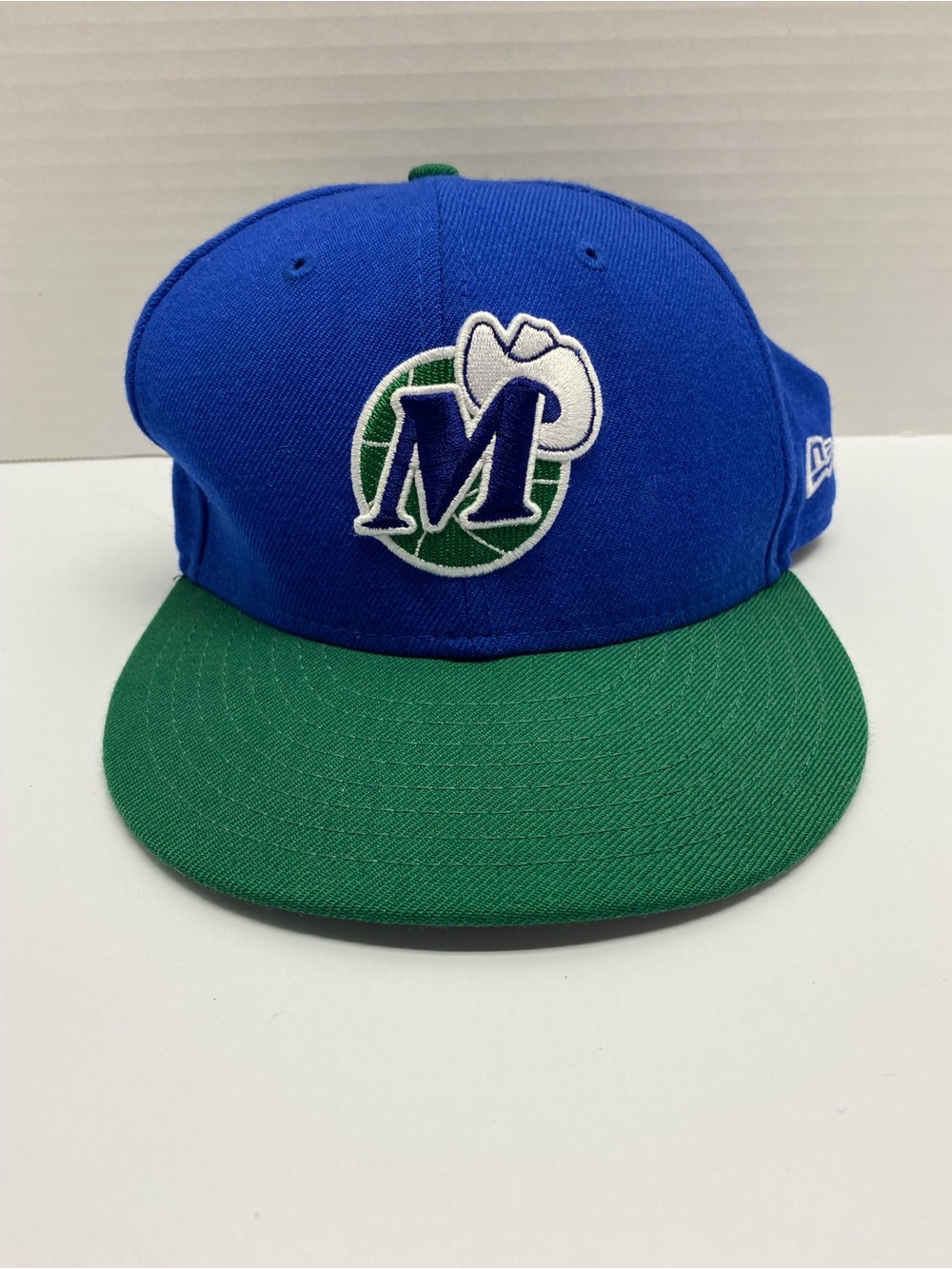 New Era Dallas Mavericks Blue and Green Baseball Cap with Embroidered 'M' Logo